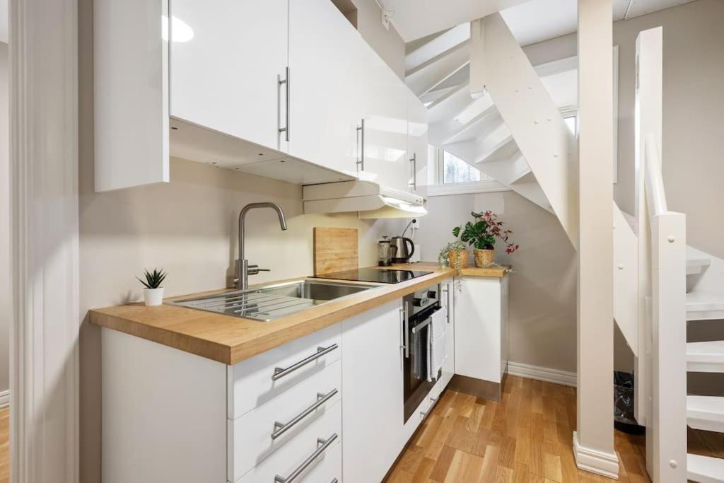 New! Modern City Apt: Central W/ Private Entrence Bergen Exterior foto